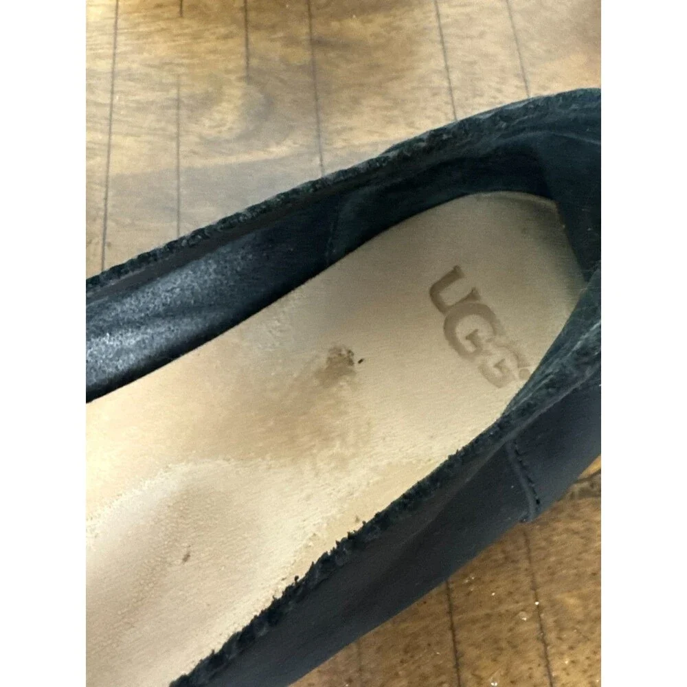UGG Vista Womens 9.5 Black Leather Loafers Slip On Flats Scalloped Minimalist